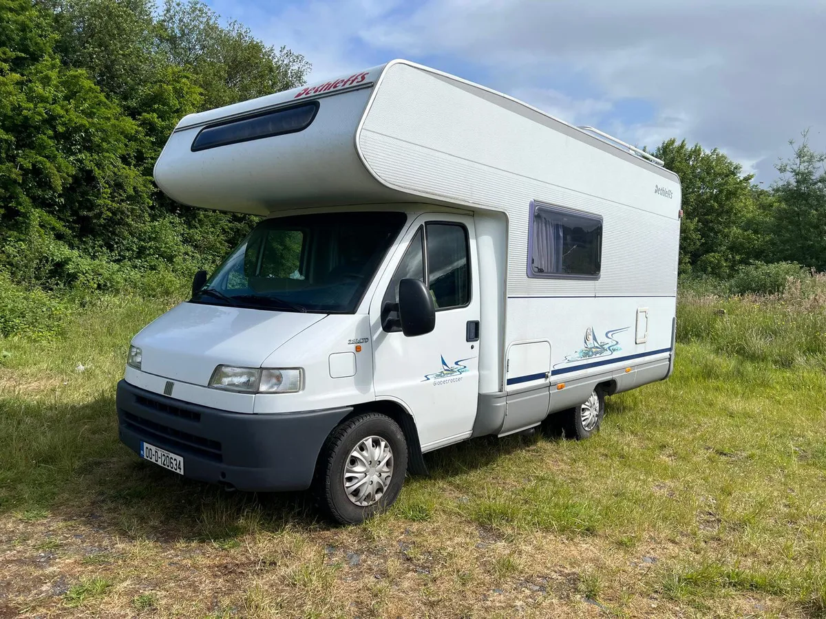 2000 Dethleffs A5880 6 Berth Left Hand Drive - Image 1