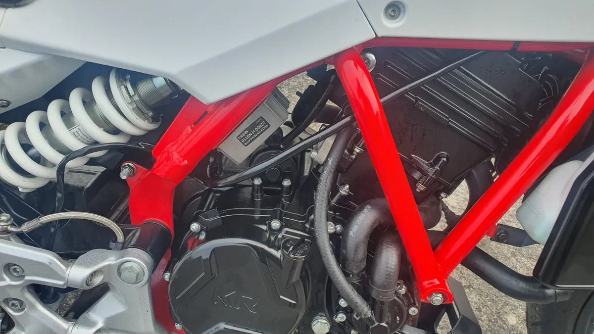 Hyosung  Low Mileage GD 250 @ Doyles - Image 3