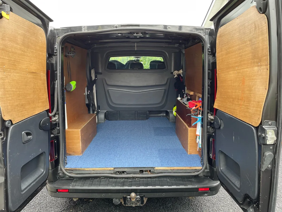 Renault traffic crew cab - Image 3