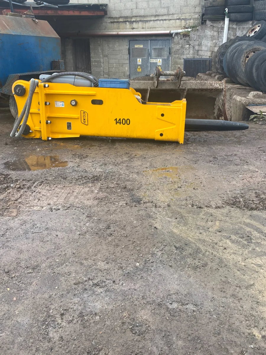 Hewiston 20 ton Breaker - Image 1