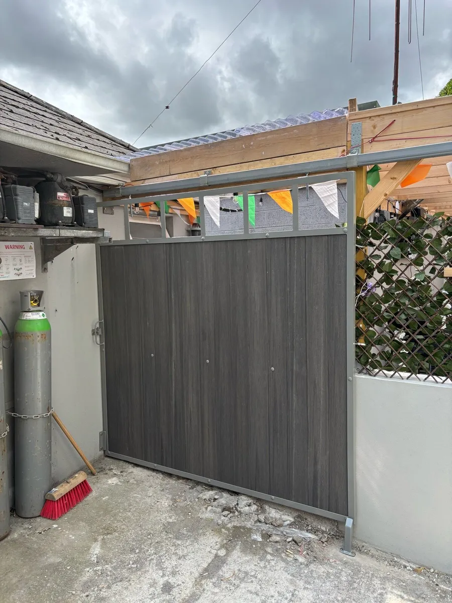 Steel frame composite gates. - Image 4