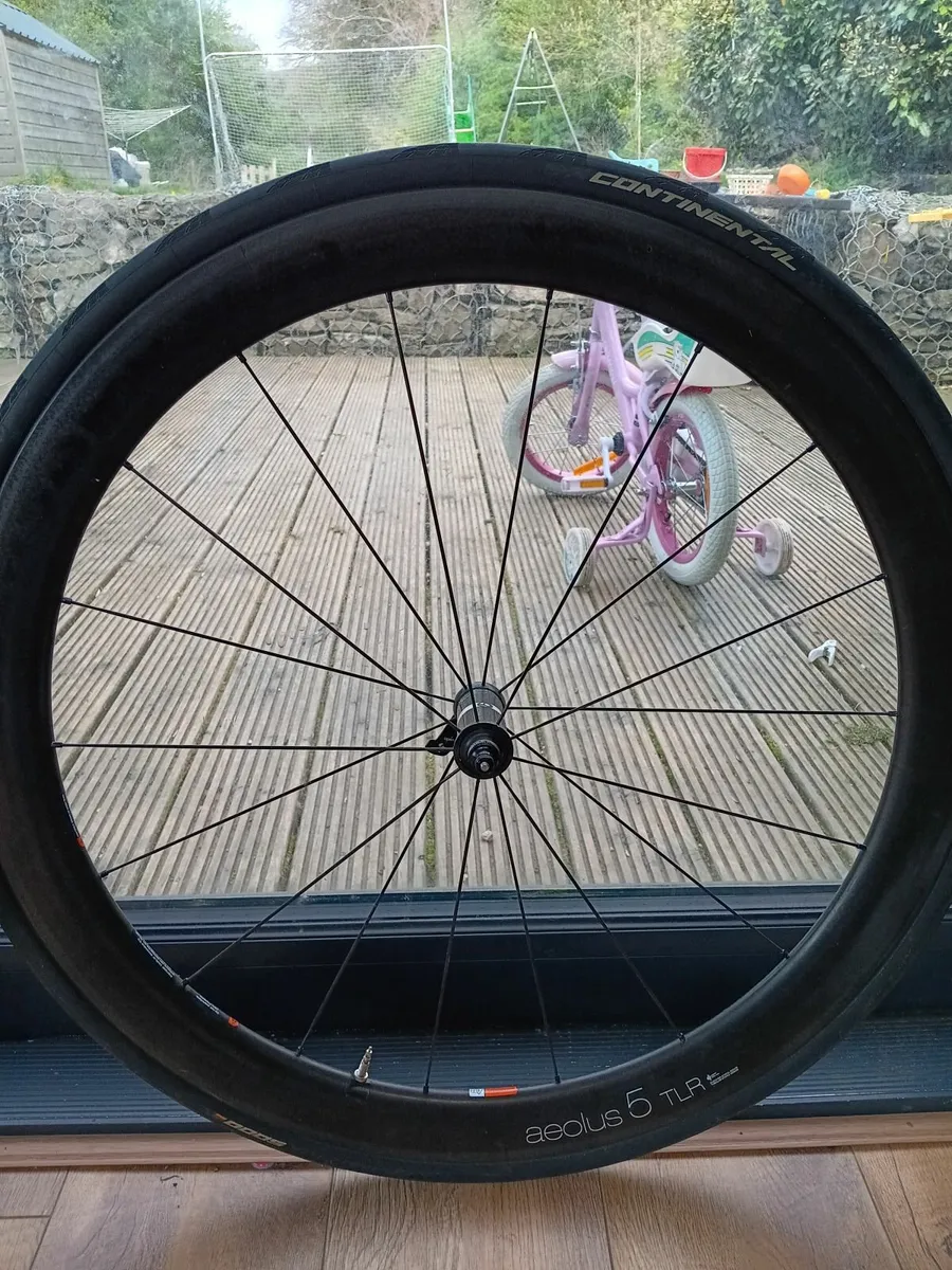 Carbon Bike Wheels - Image 2