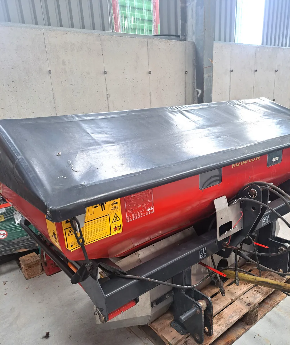 VICON FERTILIZER SPREADER - Image 4