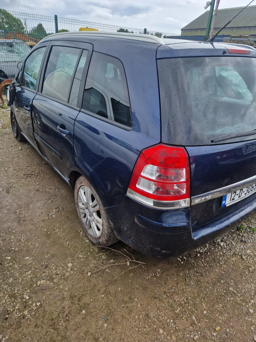 Opel Zafira for breaking 1.7 diesel - Image 2