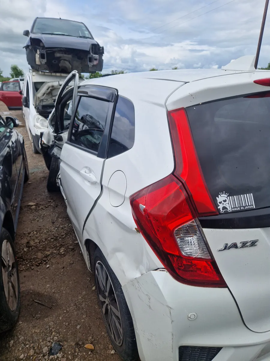 Honda Jazz petrol for breaking 152 - Image 3
