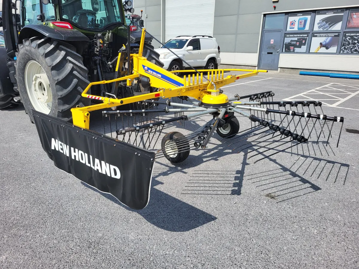 2022 New Holland Single Rotor Rake - Image 3