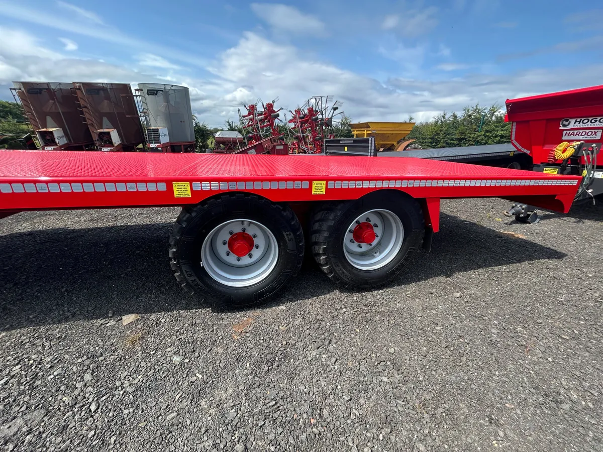 24ft bale Trailer - Image 2