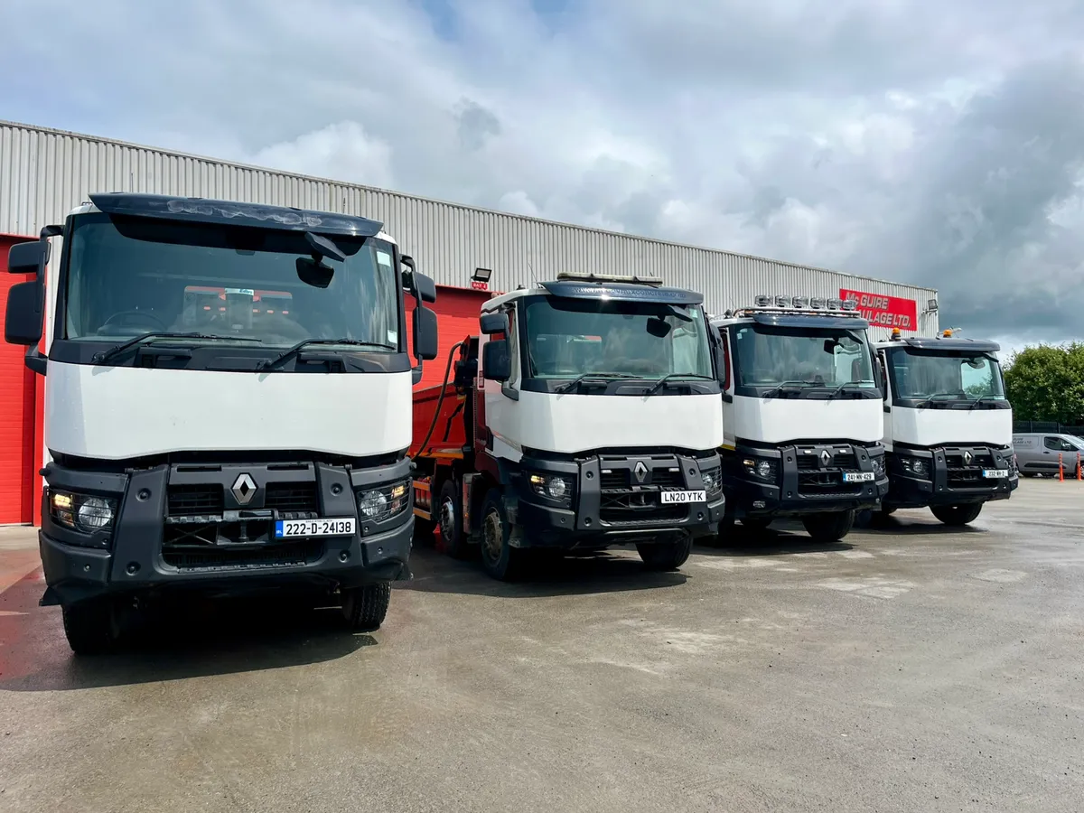 A Choice of 4 Renault Tippers - Image 4