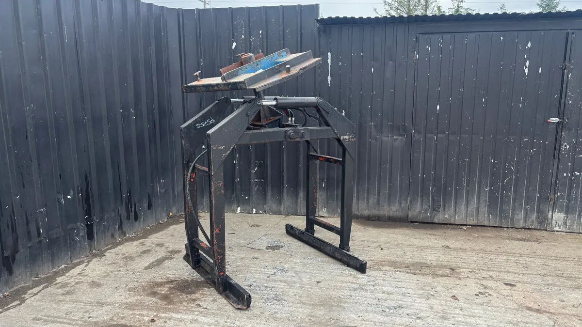 Hydraulic Block Grab for Telehandler - Image 1