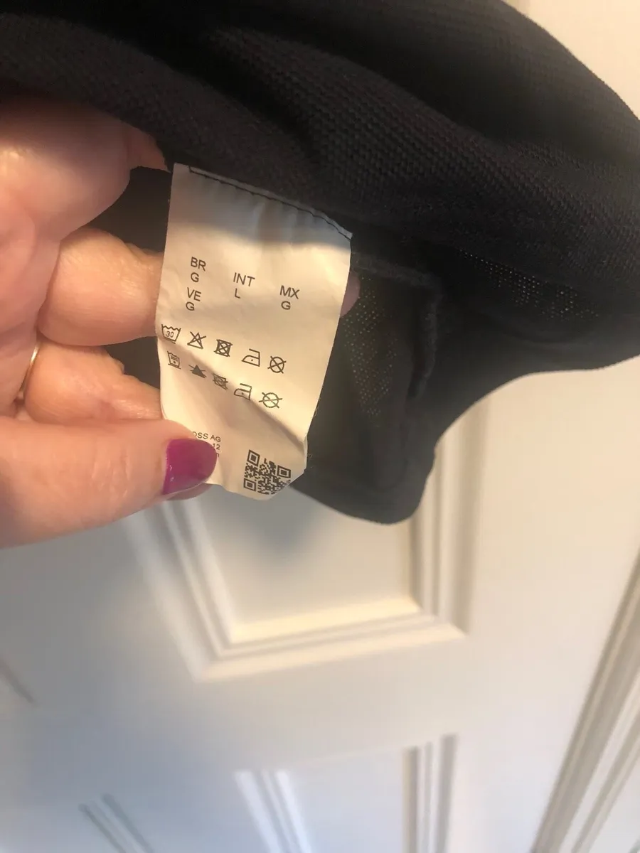 Hugo boss top - Image 4