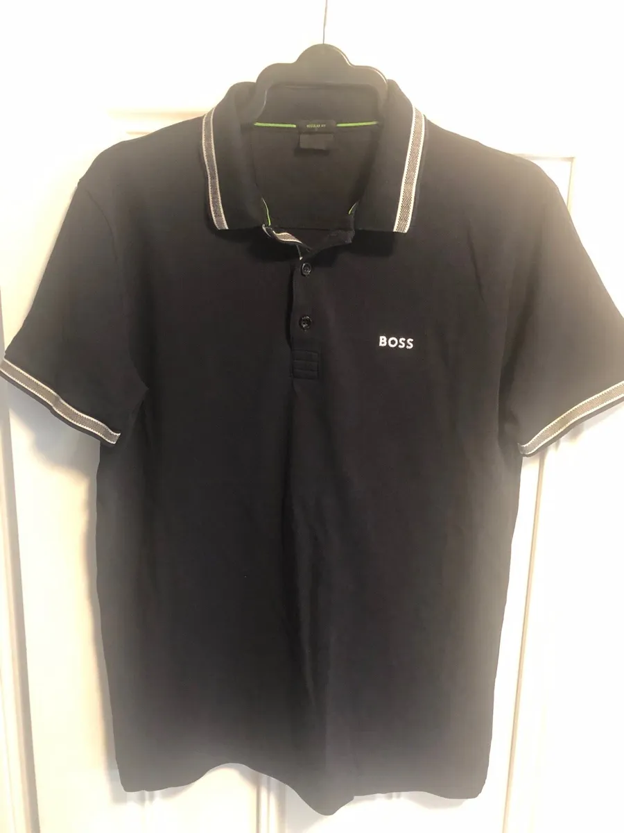 Hugo boss top - Image 1