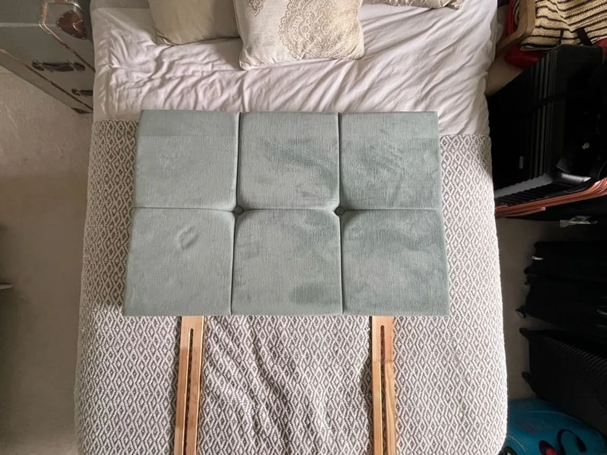 Single bed headboard. - Image 1