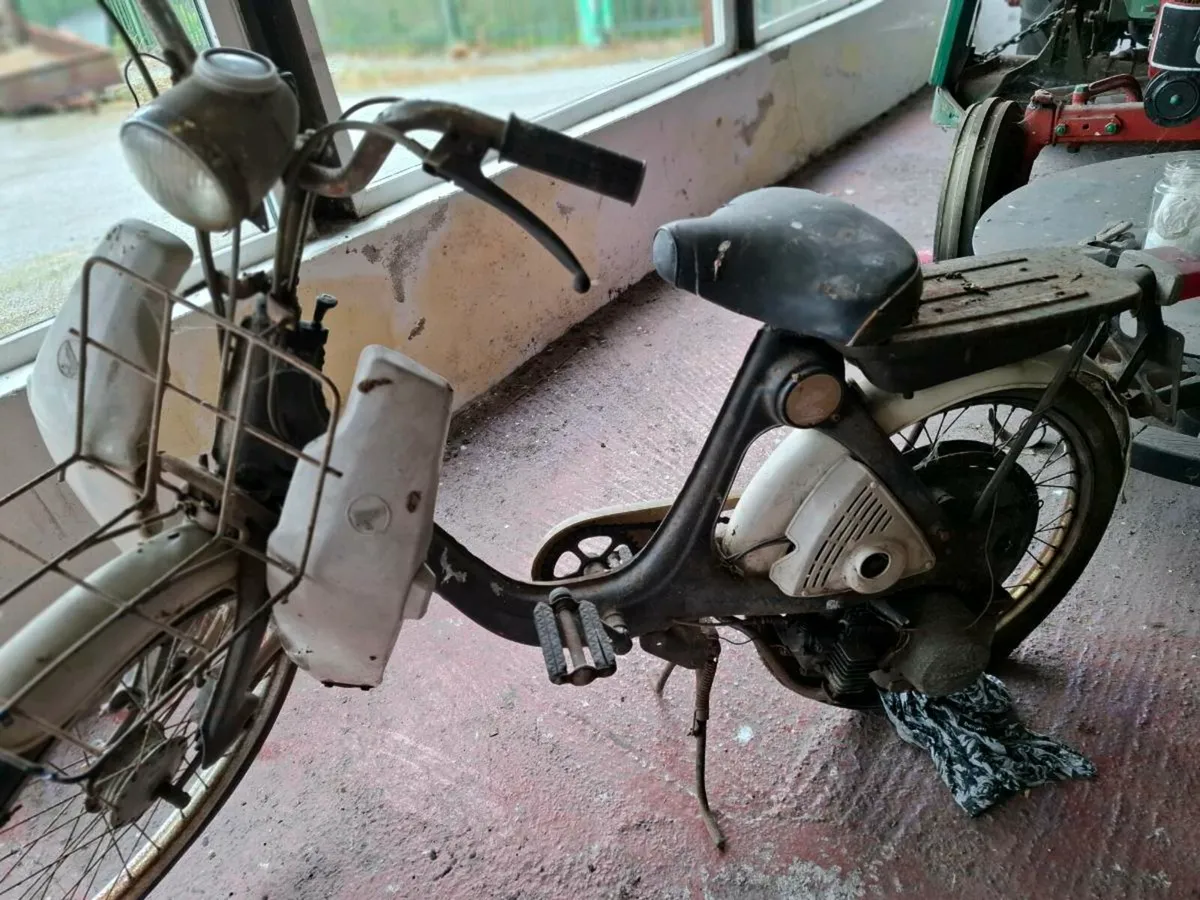 Honda 70 - Image 1