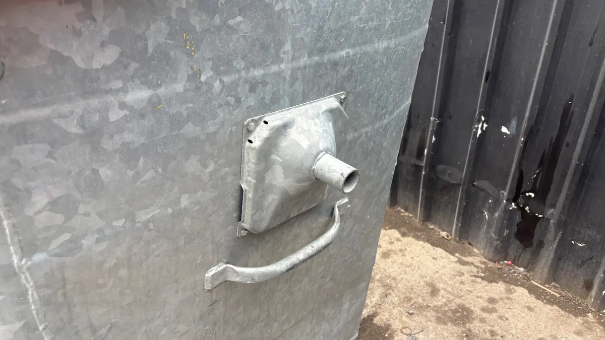 Metal Bins - Image 4