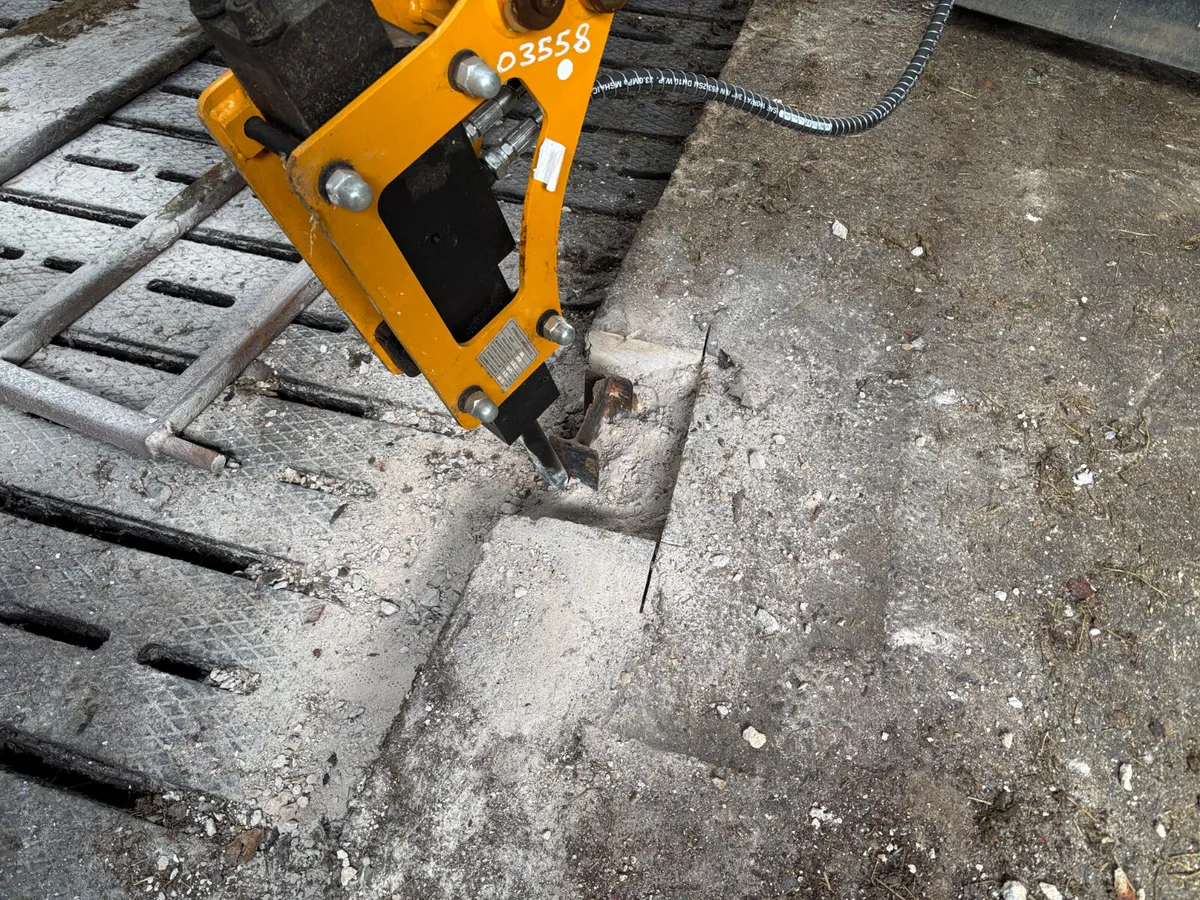 Rock breaker UNUSED  suits 1 to 2 ton machine  NEW - Image 2