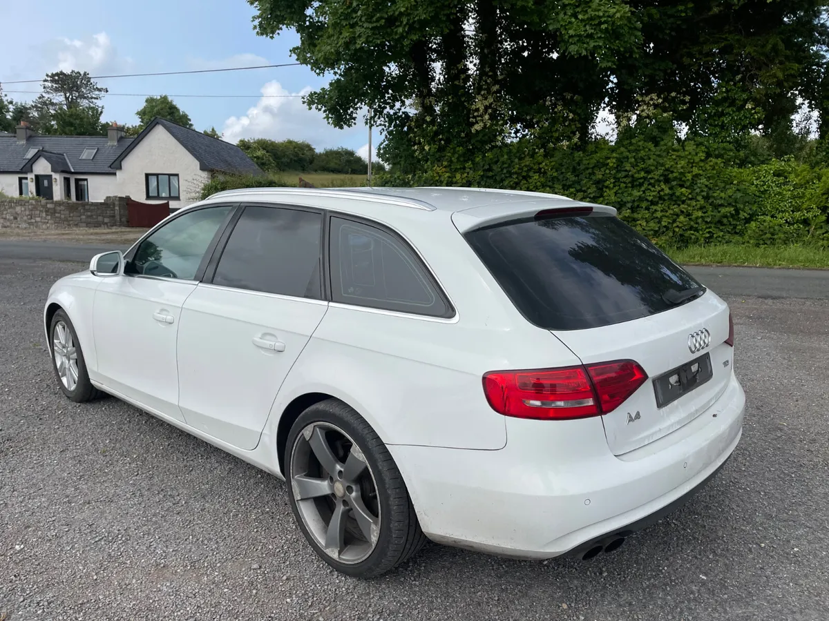 Audi a4 2.0 diesel estate 2013 for parts - Image 4