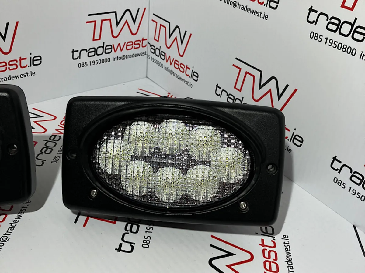 BLK FRI €34 OFF LED Top Cab Light Suit Massey - Image 2