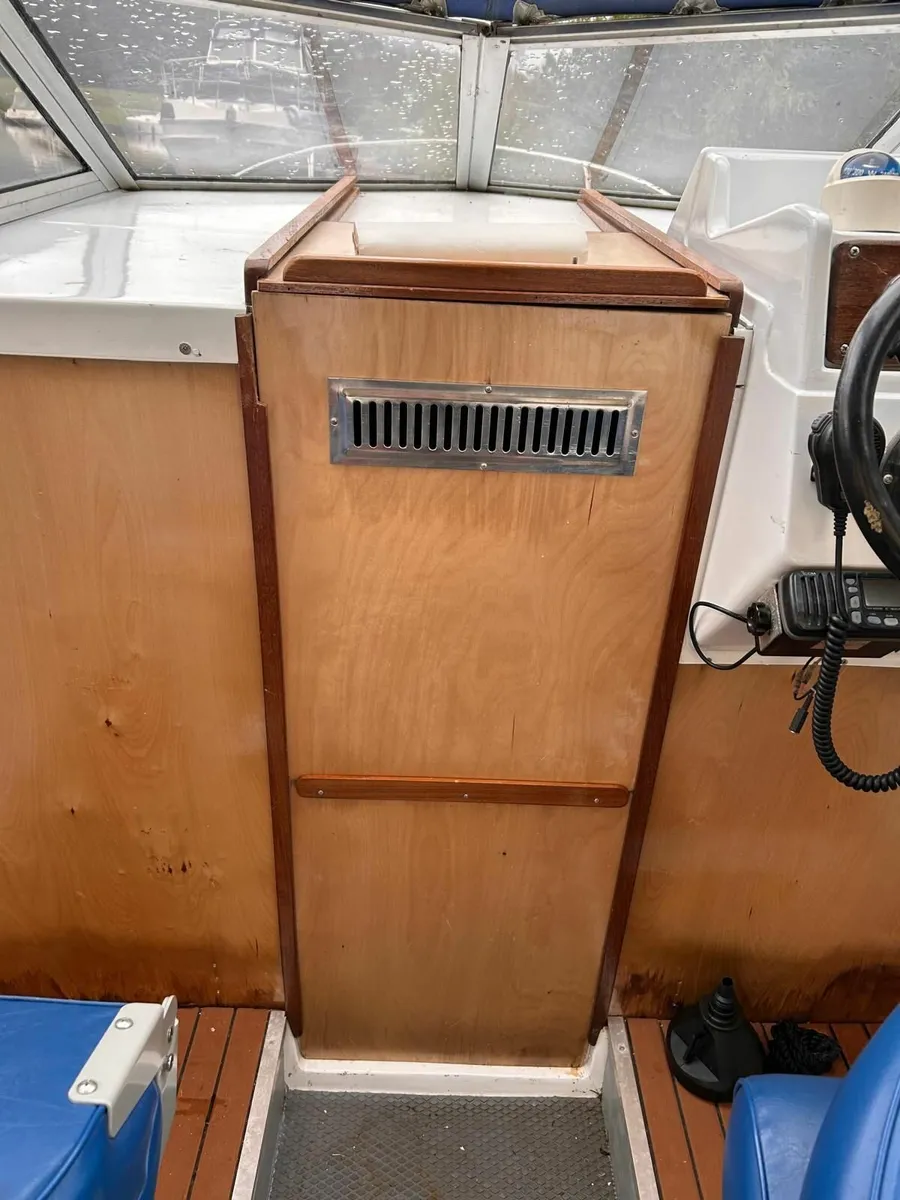 18ft cabin cruiser/sea lake - Image 4