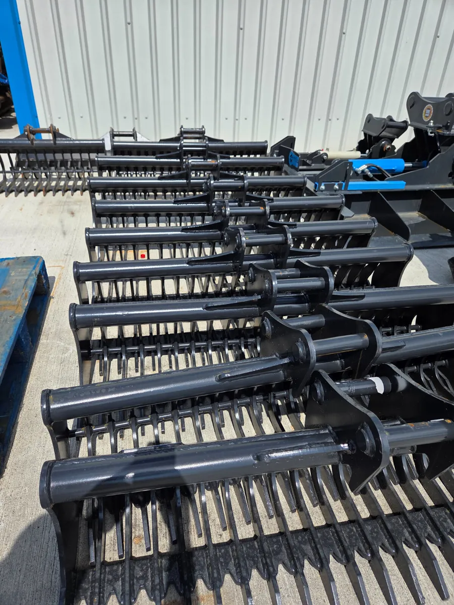 Lawn Rakes, tilt buckets and more - Image 1