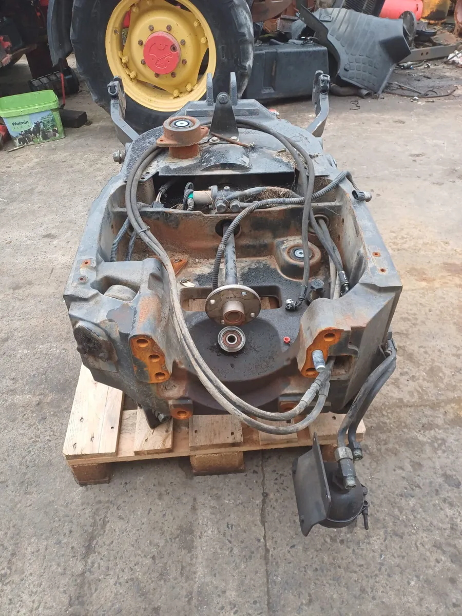 CNH Front linkage + PTO - Image 3