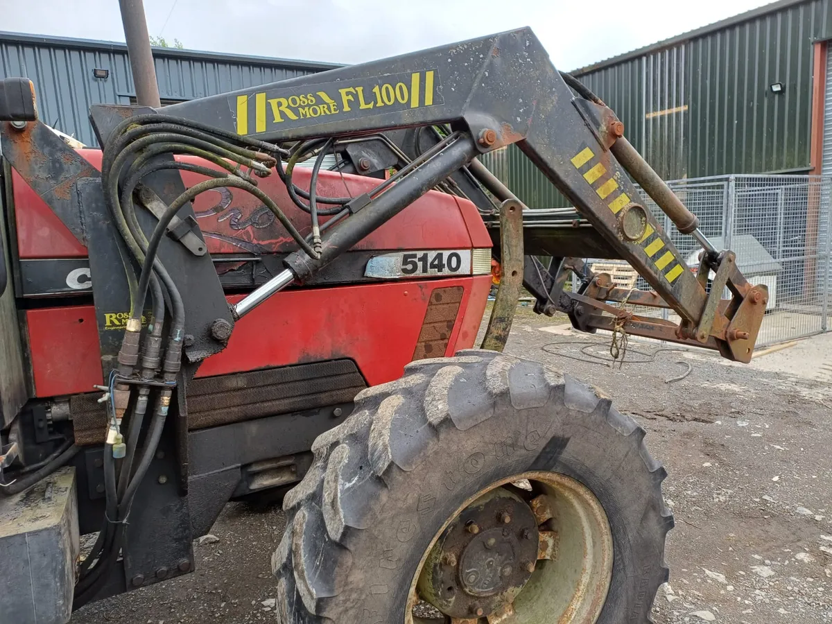 Rossmore Loader - Image 3