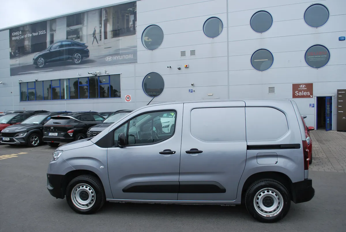Toyota Proace City 2023 - Image 2