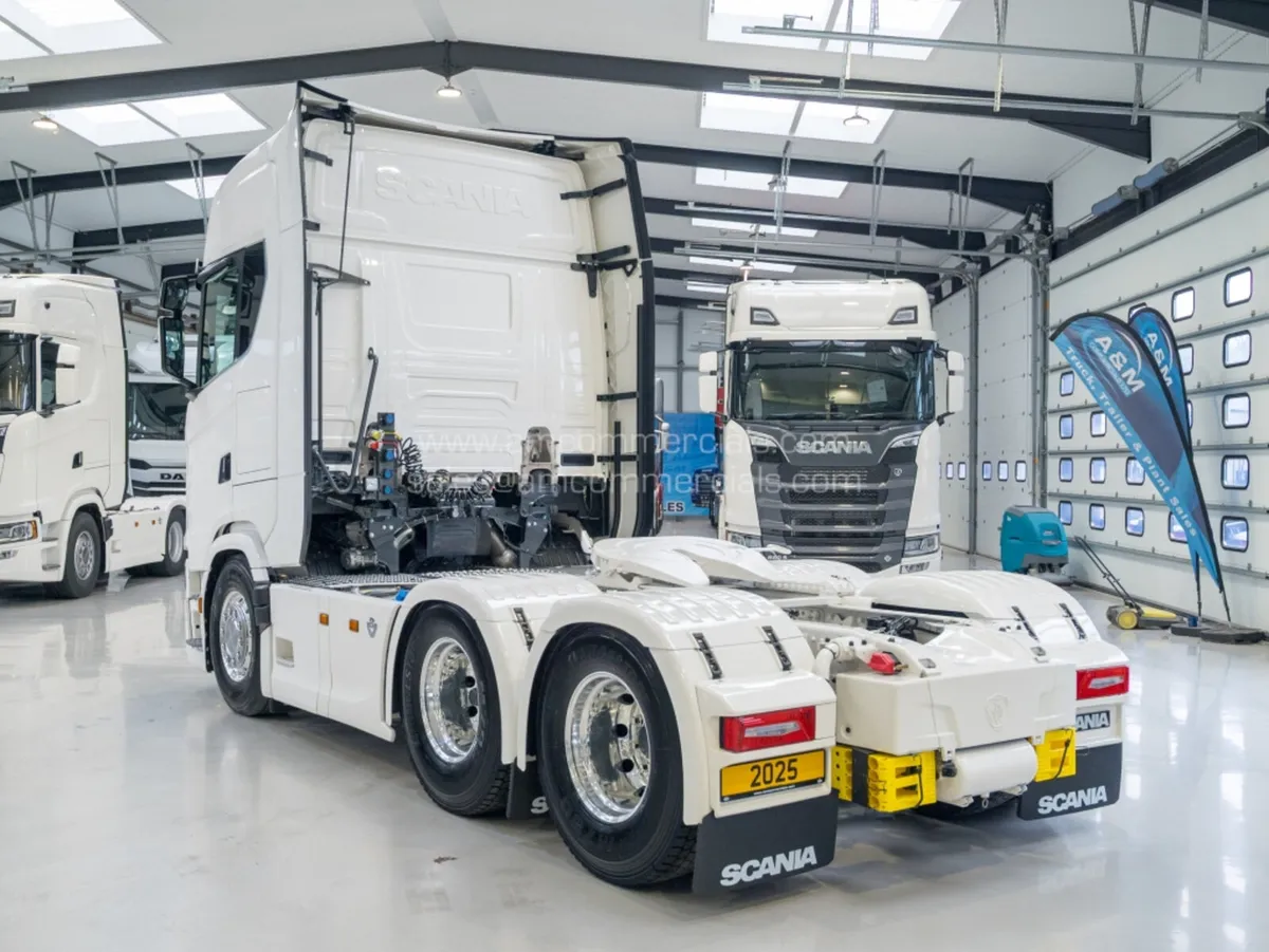 2025 SCANIA 770S V8 HIGHLINE 6X2 TWIN TAG - Image 4