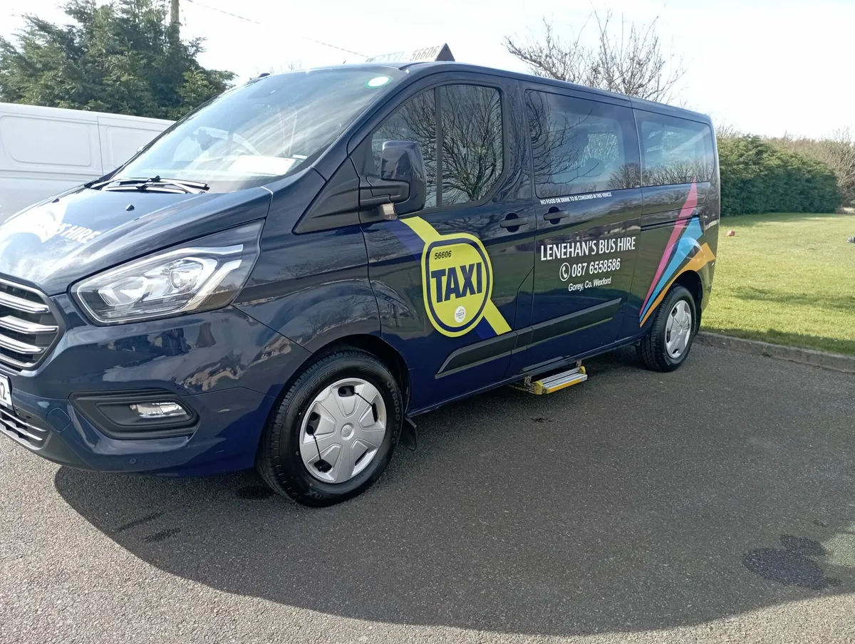 Transit custom 9 seater - Image 1