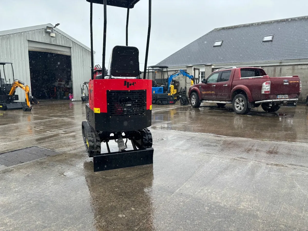 JPC... HT 12 MINI DIGGER... - Image 3