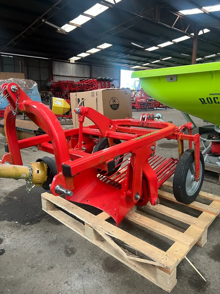 POTATO DIGGER - Image 1