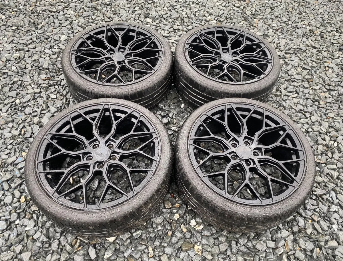 19inch Alloys 5x108 Like New Condition - Image 1