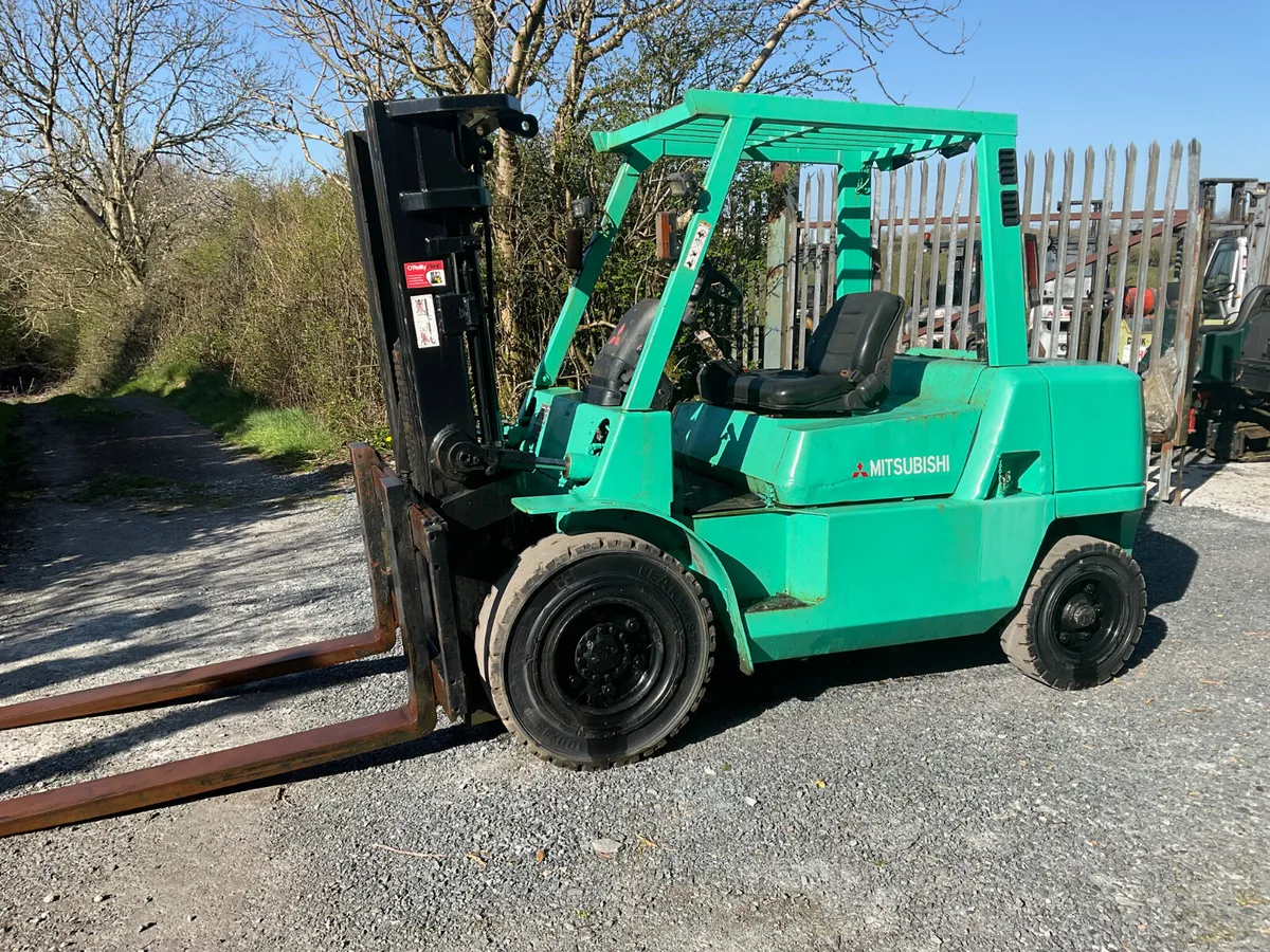 FORKLIFT - Image 3