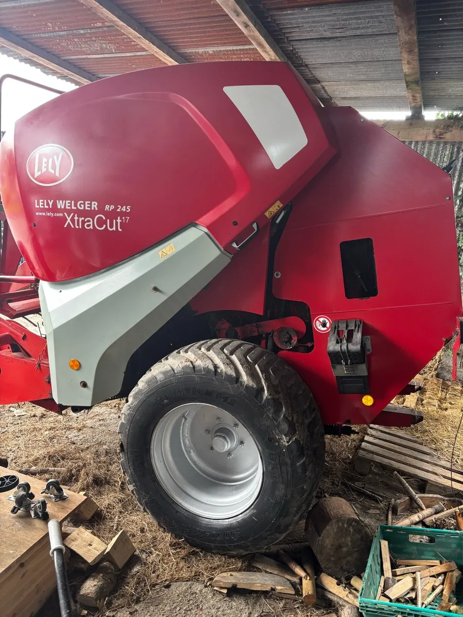 Welger245 baler - Image 1