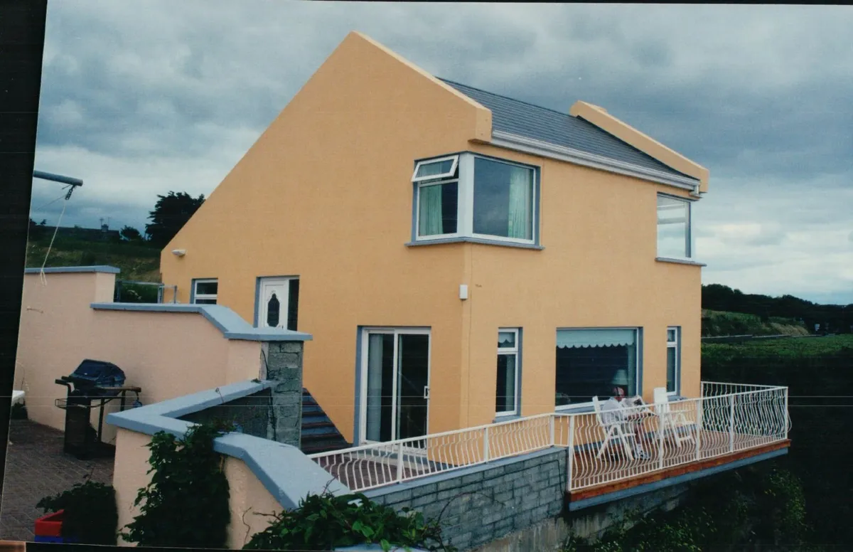 Beach House.  Holiday Rental. - Image 2