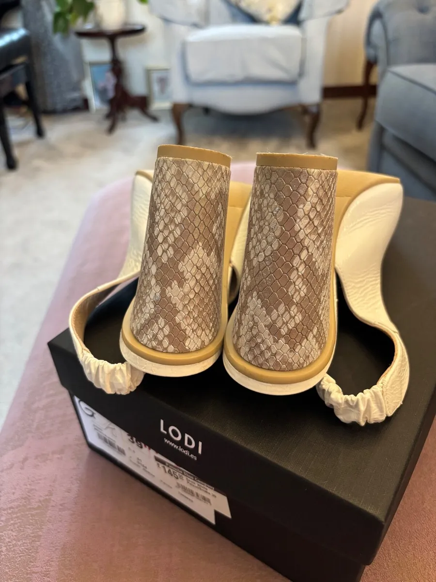 Lodi Sling back Shoes - Image 4