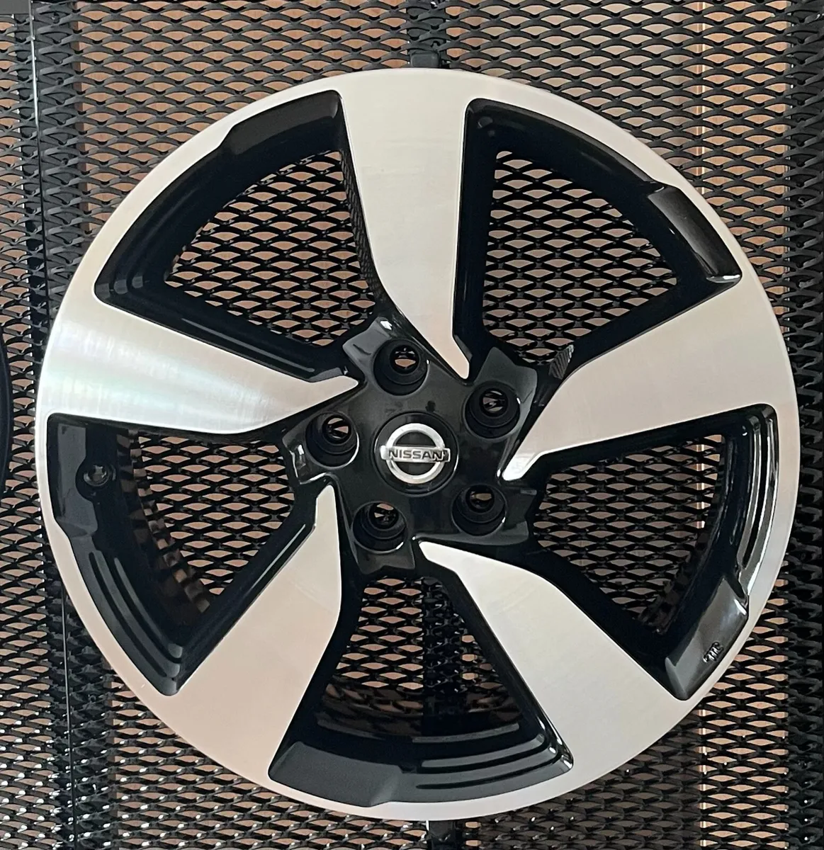 Nissan Qashqai Alloy wheels N64801 1  Black Polish - Image 3