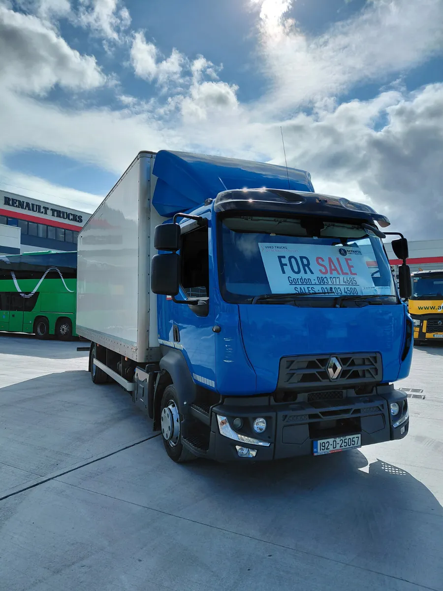 2019 Renault D12 (choice) - Image 1