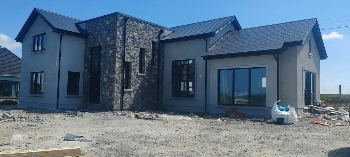 Plasterer available - Image 1