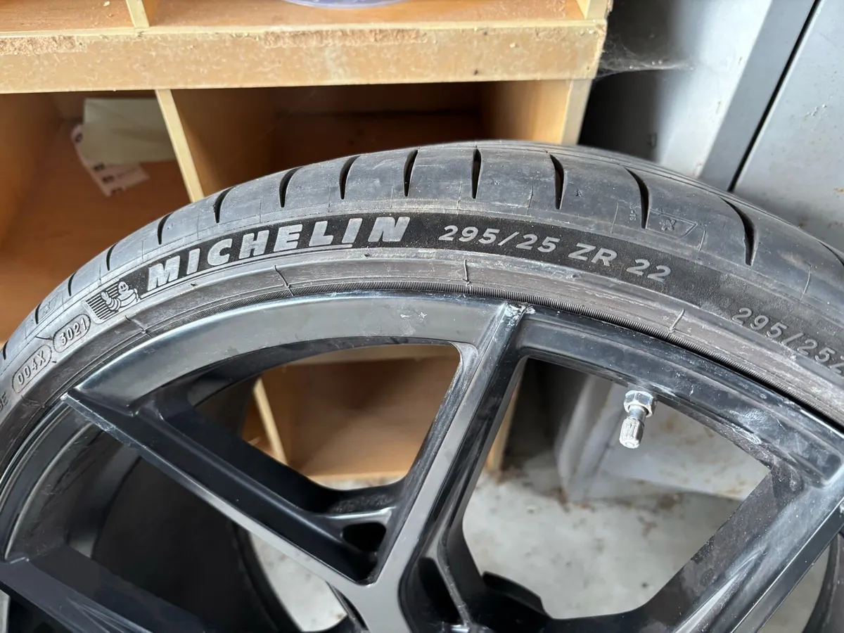 BMW 22 Inch AMS Alloy Wheels - Image 2