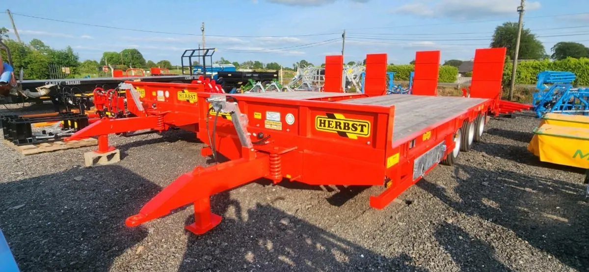 Herbst lowloaders - Image 1