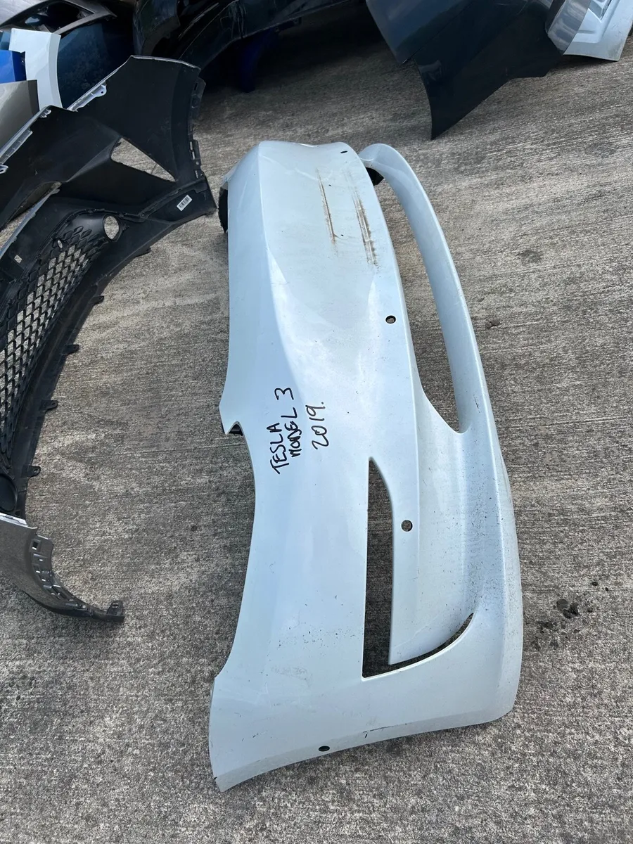 Bumpers Front and Rear for most vehicles - Image 3