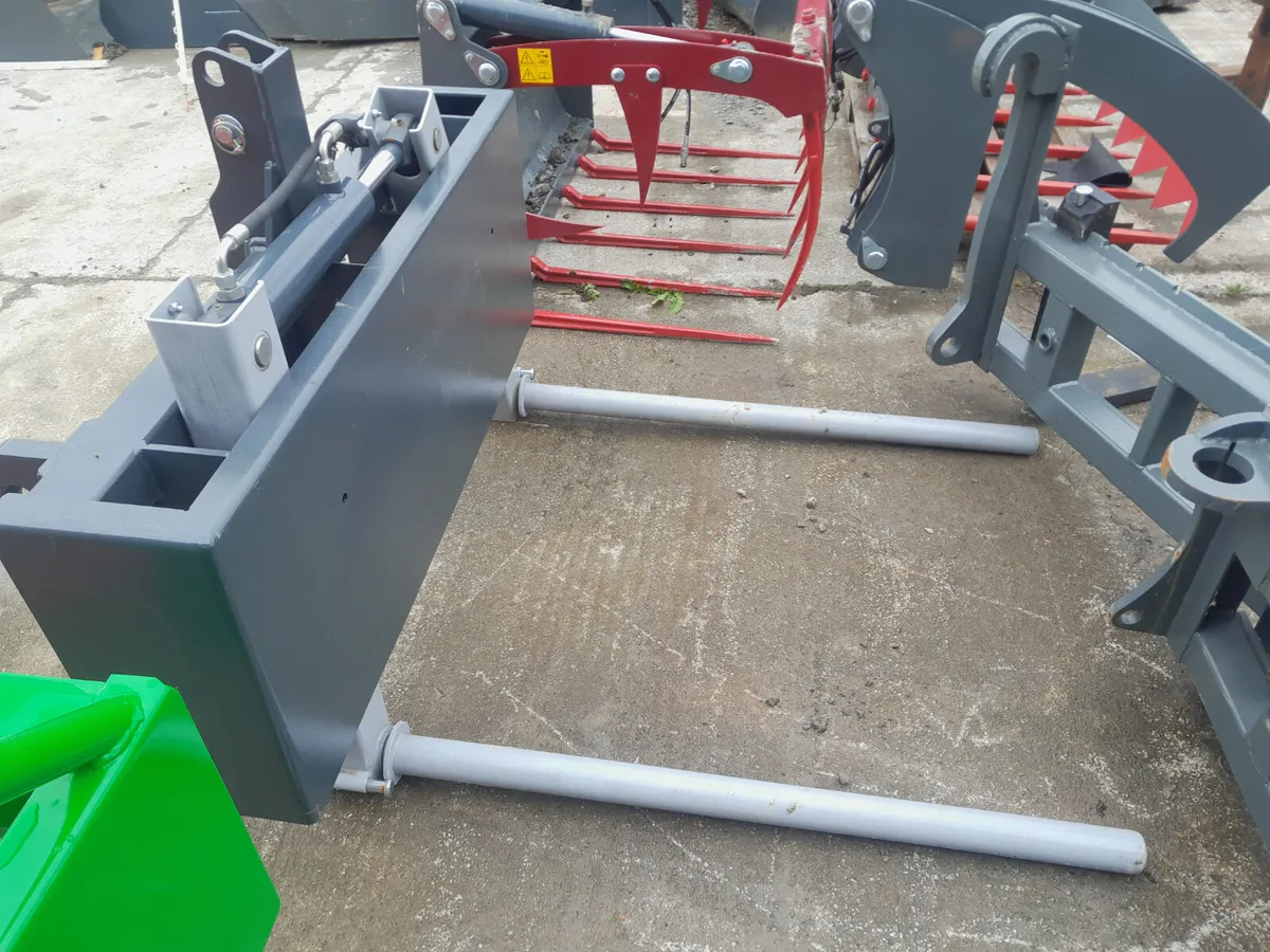 Bale Handler (17979) - Image 1