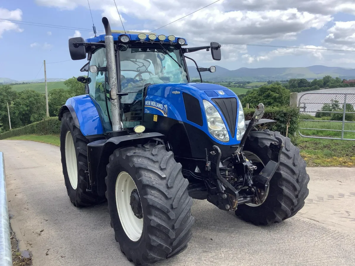 2015 NH T7.210 AC - Image 3