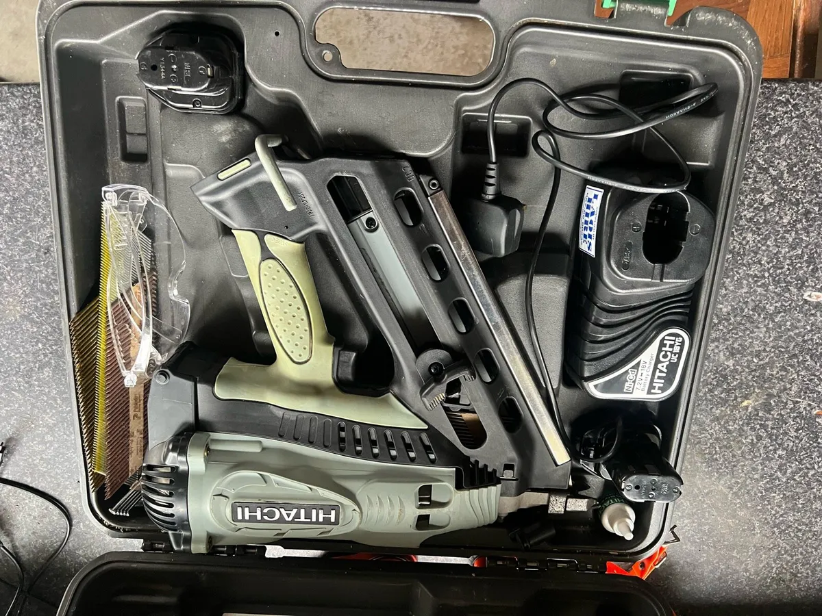 hitachi nailgun - Image 1
