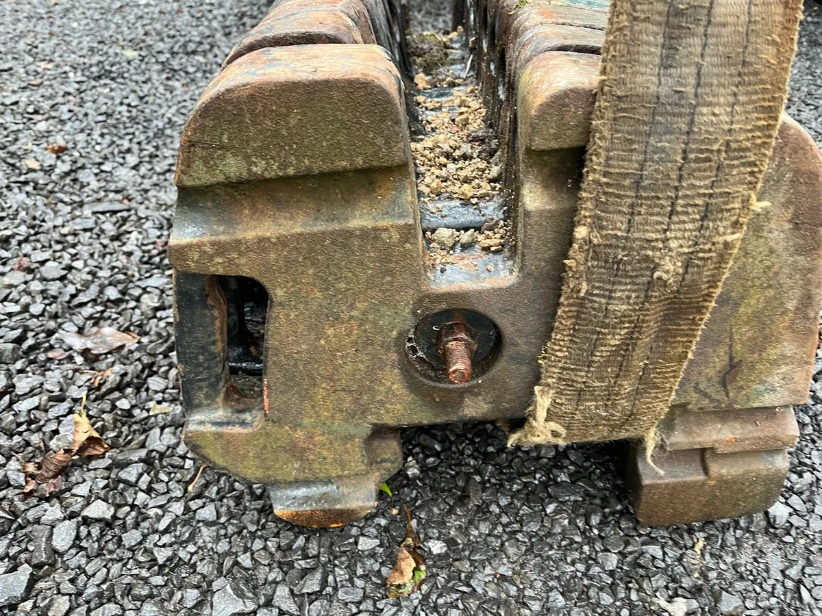 New Holland/ fiat weights - Image 2
