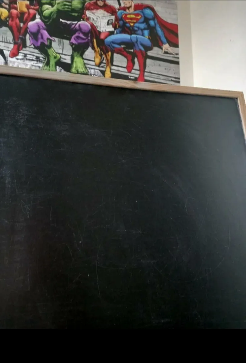 Big Blackboard & Free Lego + dvd's - Image 3