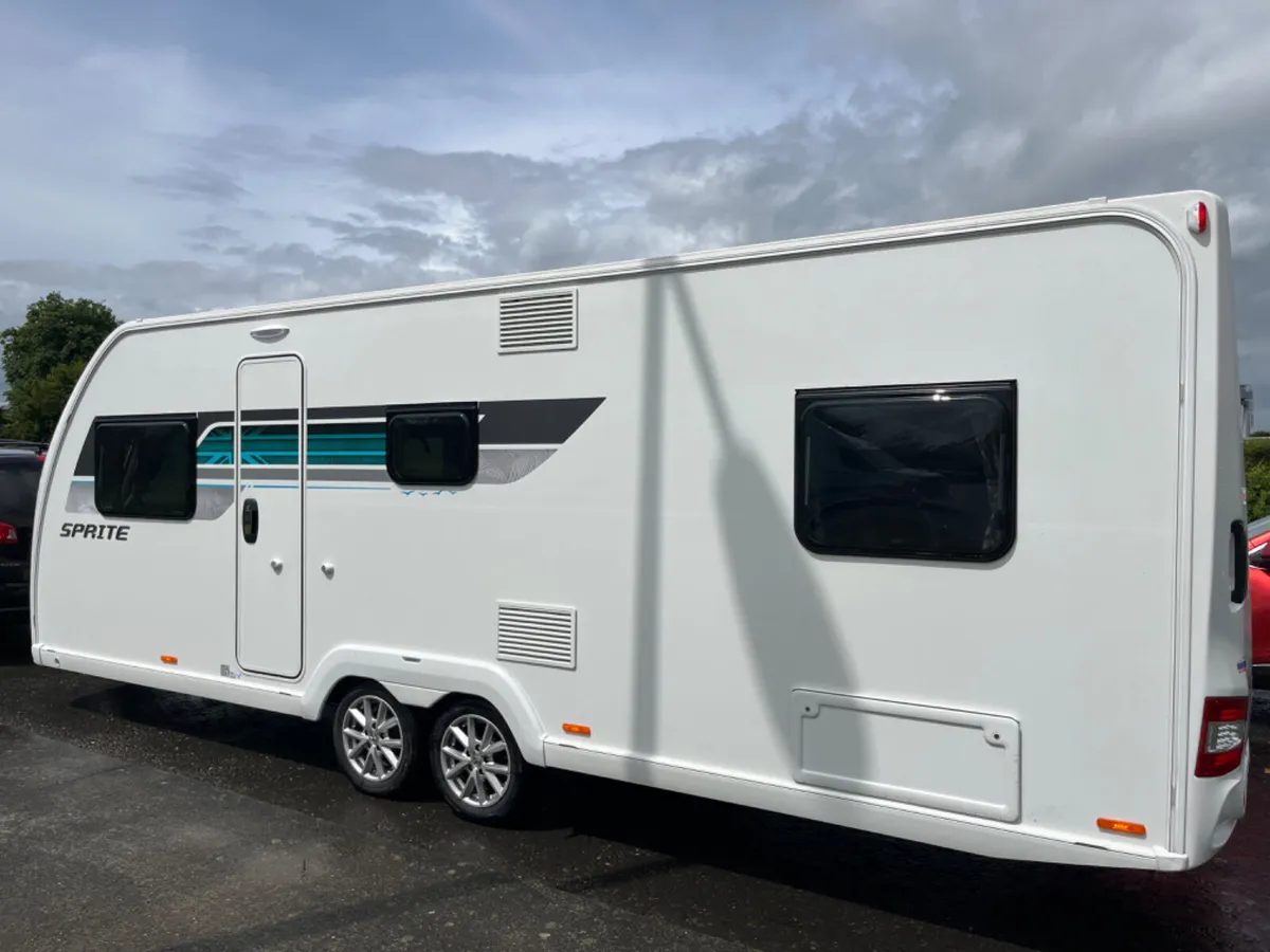 2025 SWIFT SPRITE FB QUATTRO 6/7 BERTH - Image 4