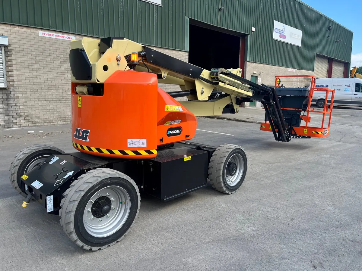 New JLG E450AJ Electric Boom Lifts - Image 3