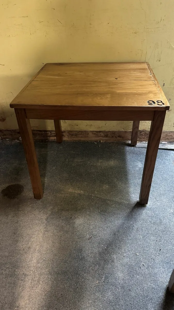 Outdoor tables x 3 - Image 3