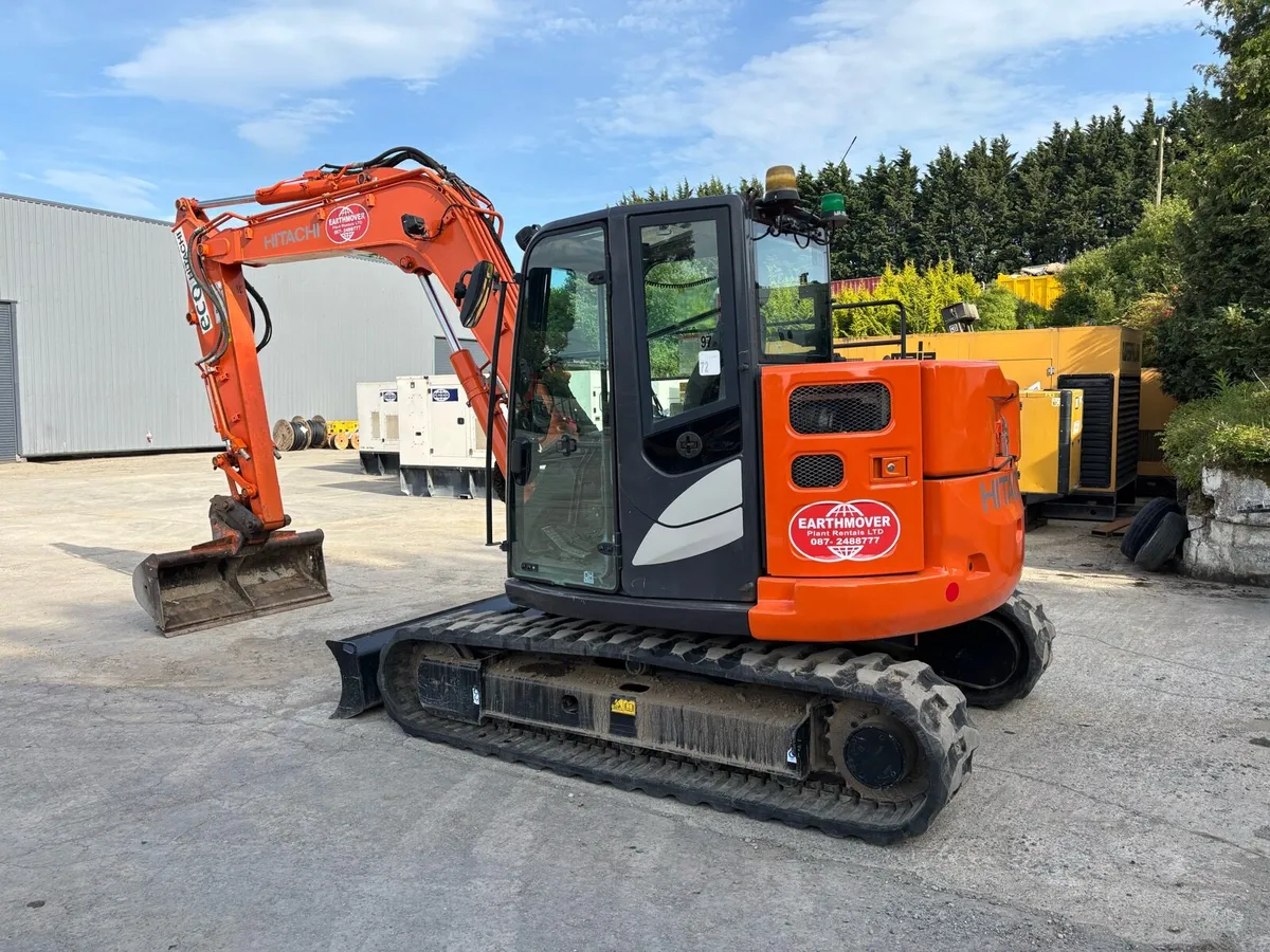 8 Ton Digger Hire - Image 1